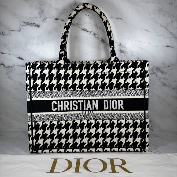 Christian Dior Houndstooth Book Tote Medium Macro Black & White 2021 Rare B&W